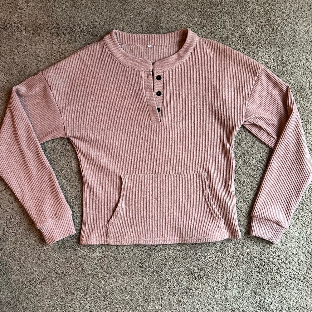 Pink Crew Neck Sweater with Long Sleeves